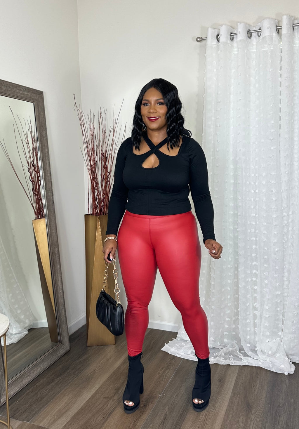 Too hot to handle faux leather leggings – Zari fashion outlet