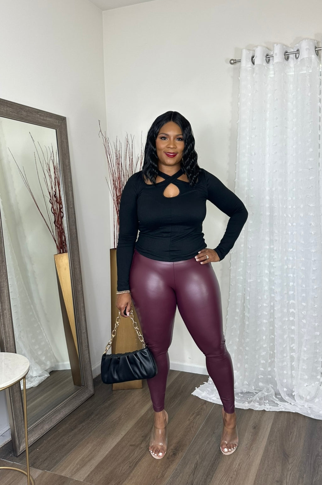 Too hot to handle faux leather leggings