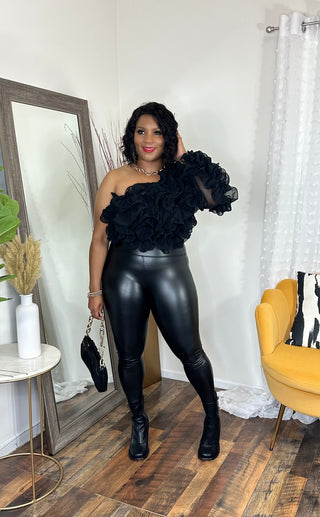 Too hot to handle faux leather leggings